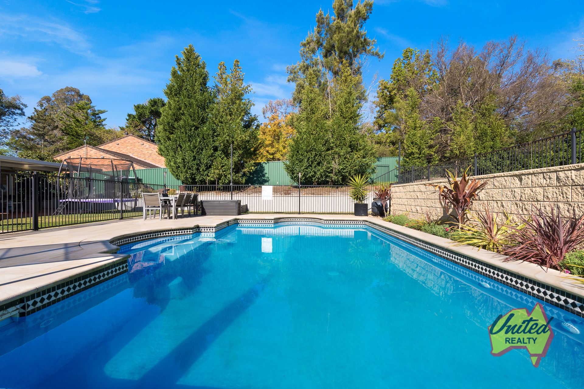 SILVERDALE United Realty