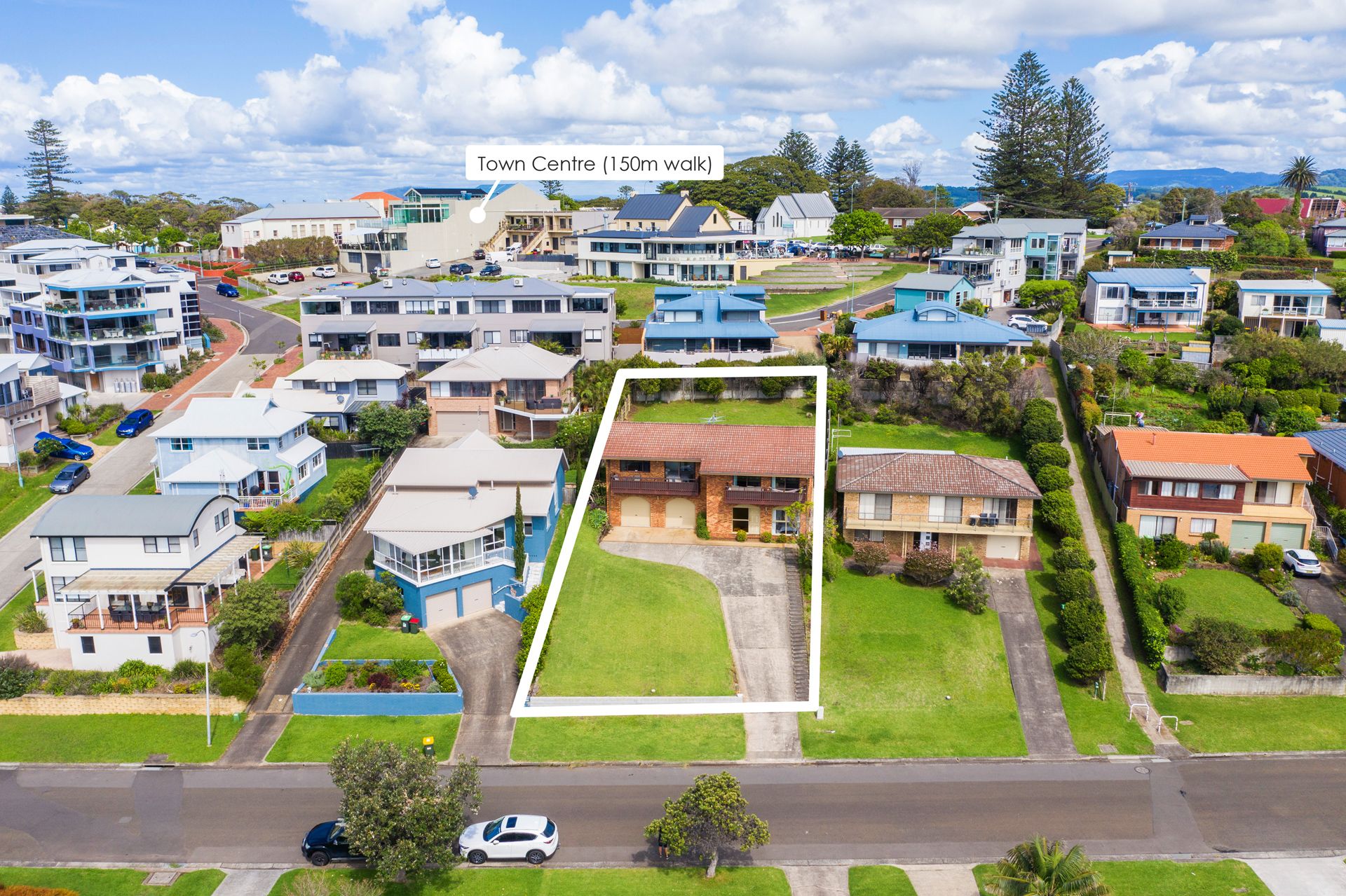 19 Armstrong Avenue, Gerringong First National Coast & Country Real