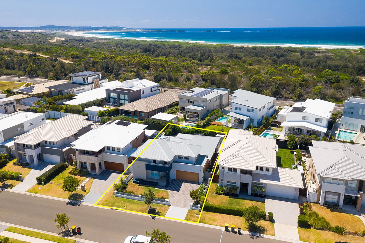 8 Whitehaven Street, GREENHILLS BEACH, NSW Abode Property Agents