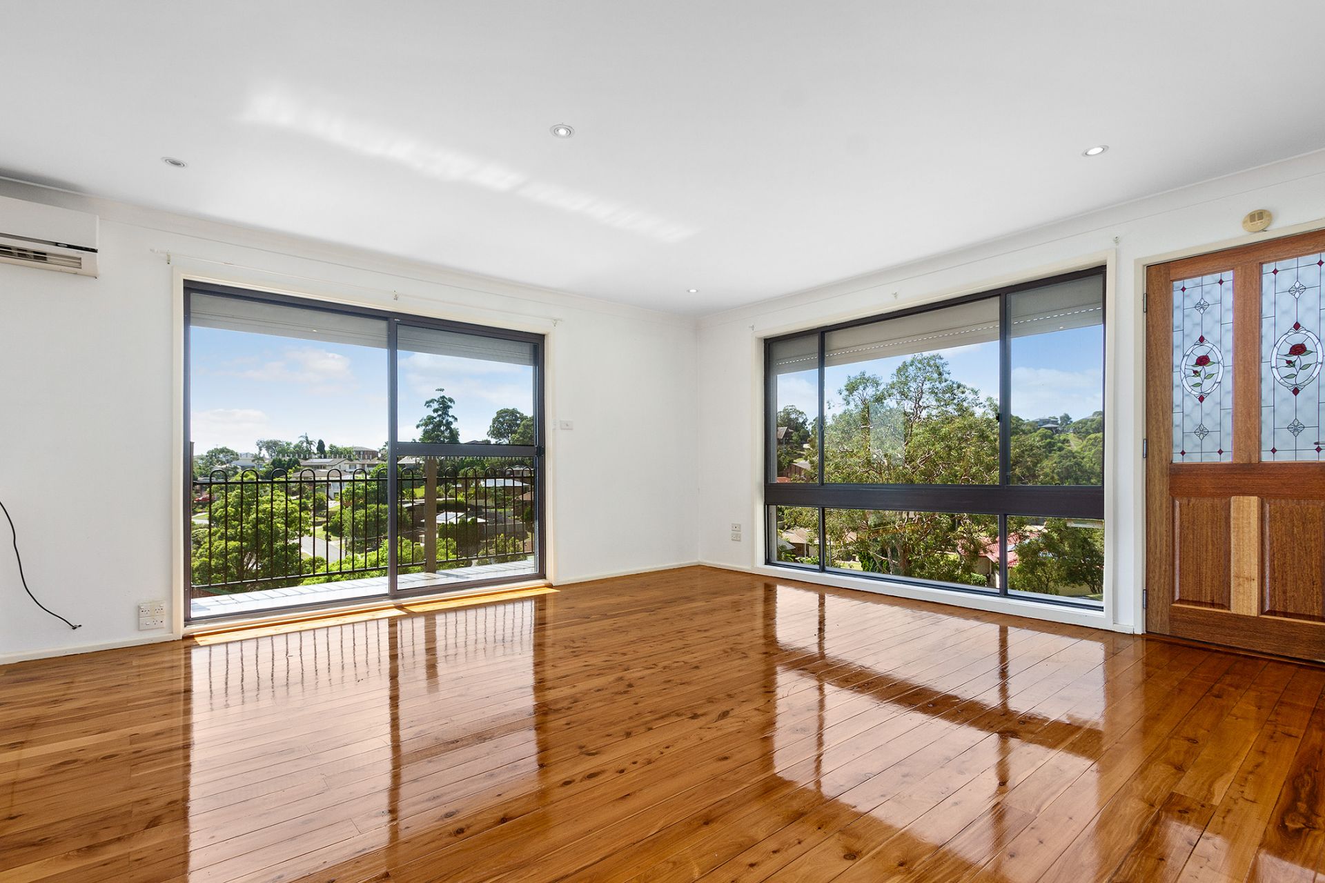 Real Estate For Lease 14 Taranaki Place Macquarie Hills , NSW