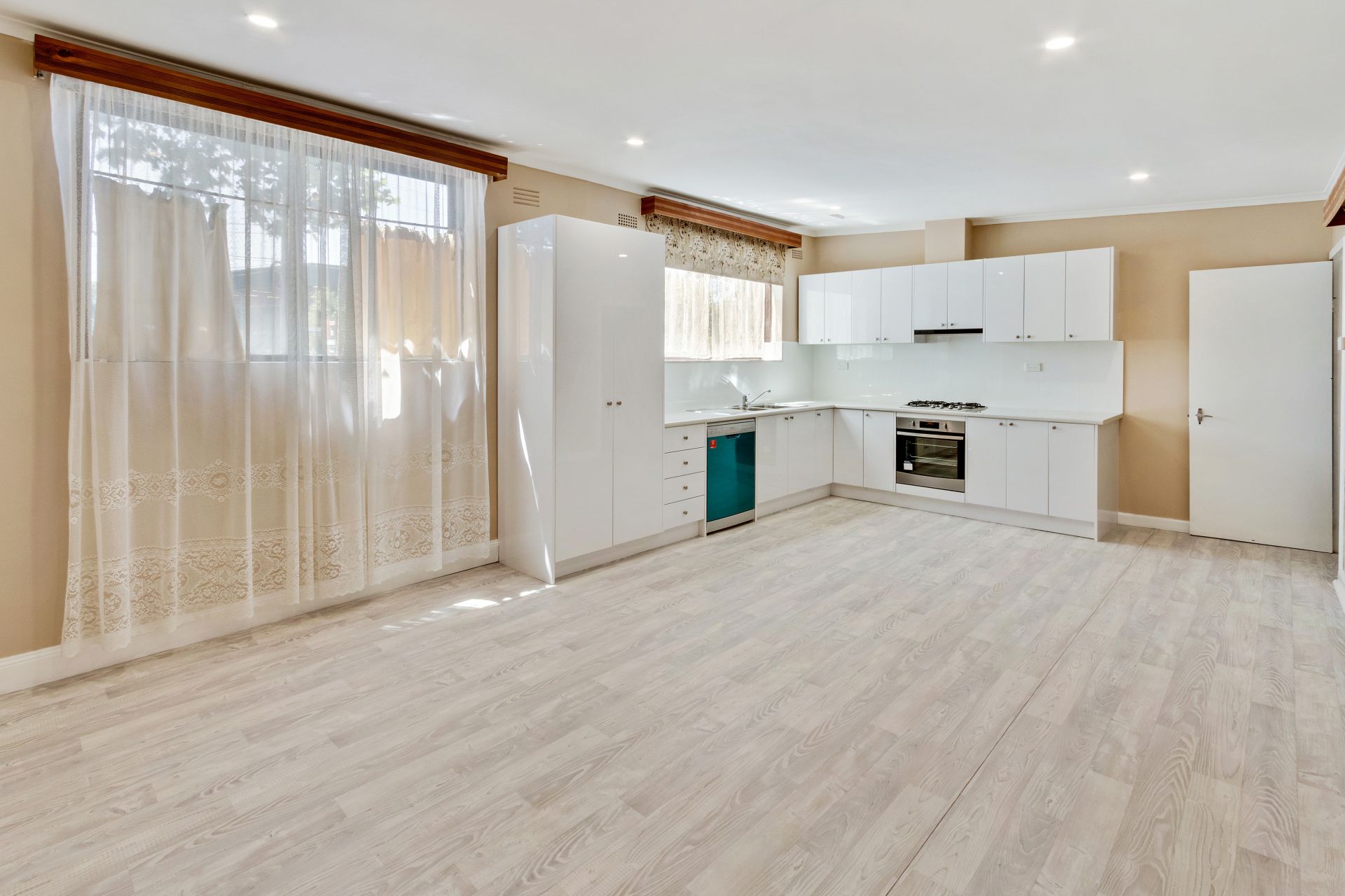 Real Estate For Lease 273 Bridge Street Port Melbourne , VIC