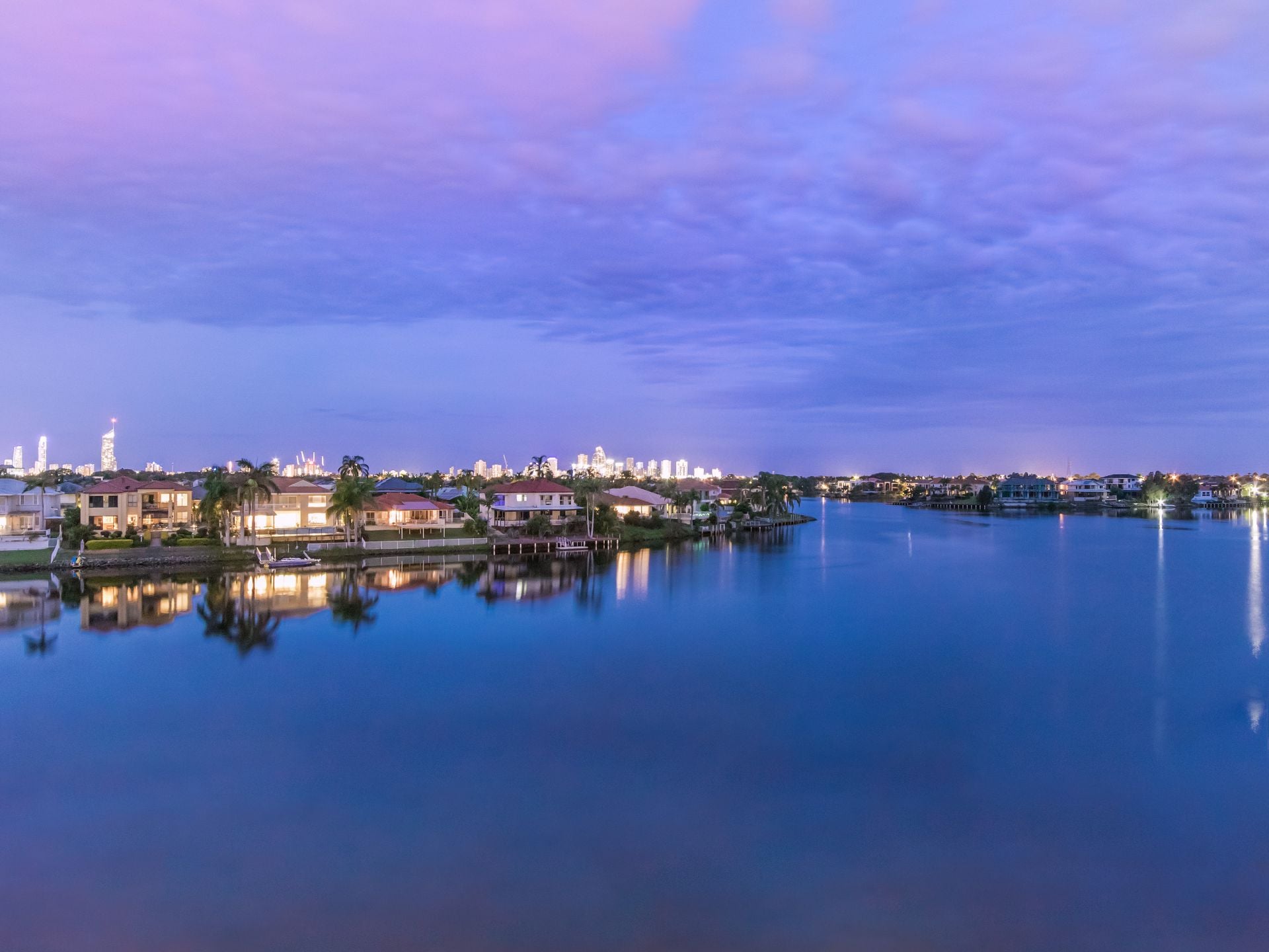 25 Istana View, Clear Island Waters Astras Prestige Property