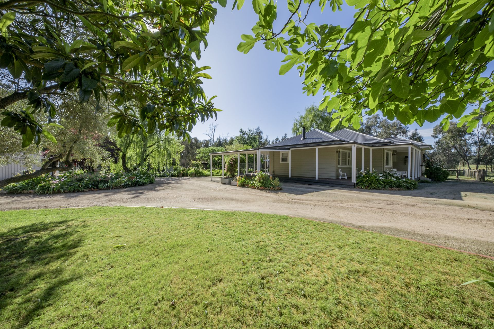 1875 Samaria Road, MOORNGAG Living Here Benalla