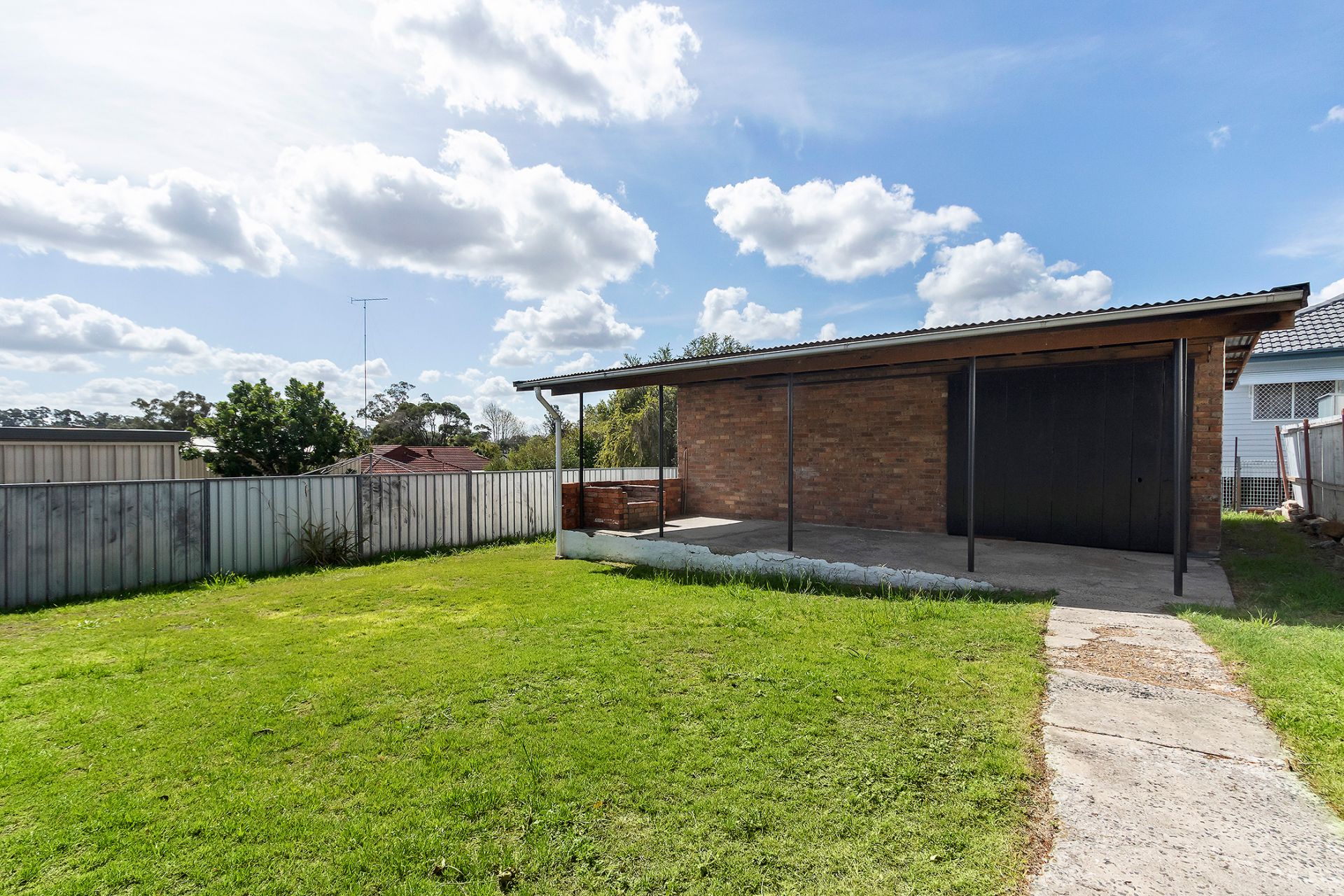 Real Estate For Sale 39 Weston Street Weston , NSW