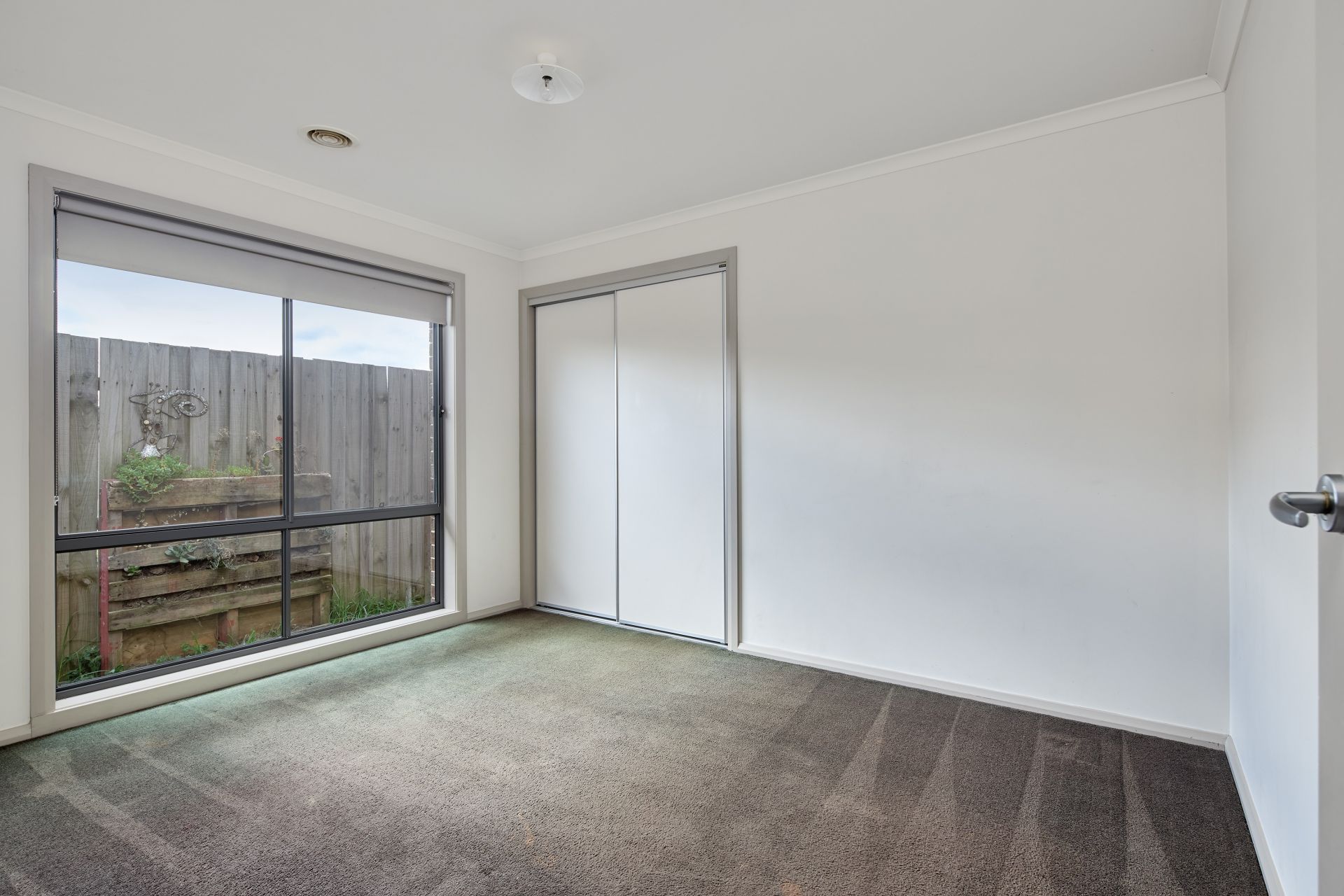 2/33 Rodier Road, Yarragon OBrien Real Estate