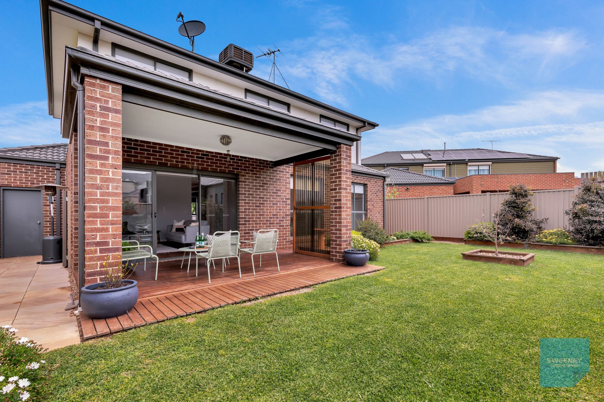 119 Oakview Parade, CAROLINE SPRINGS Sweeney Estate Agents