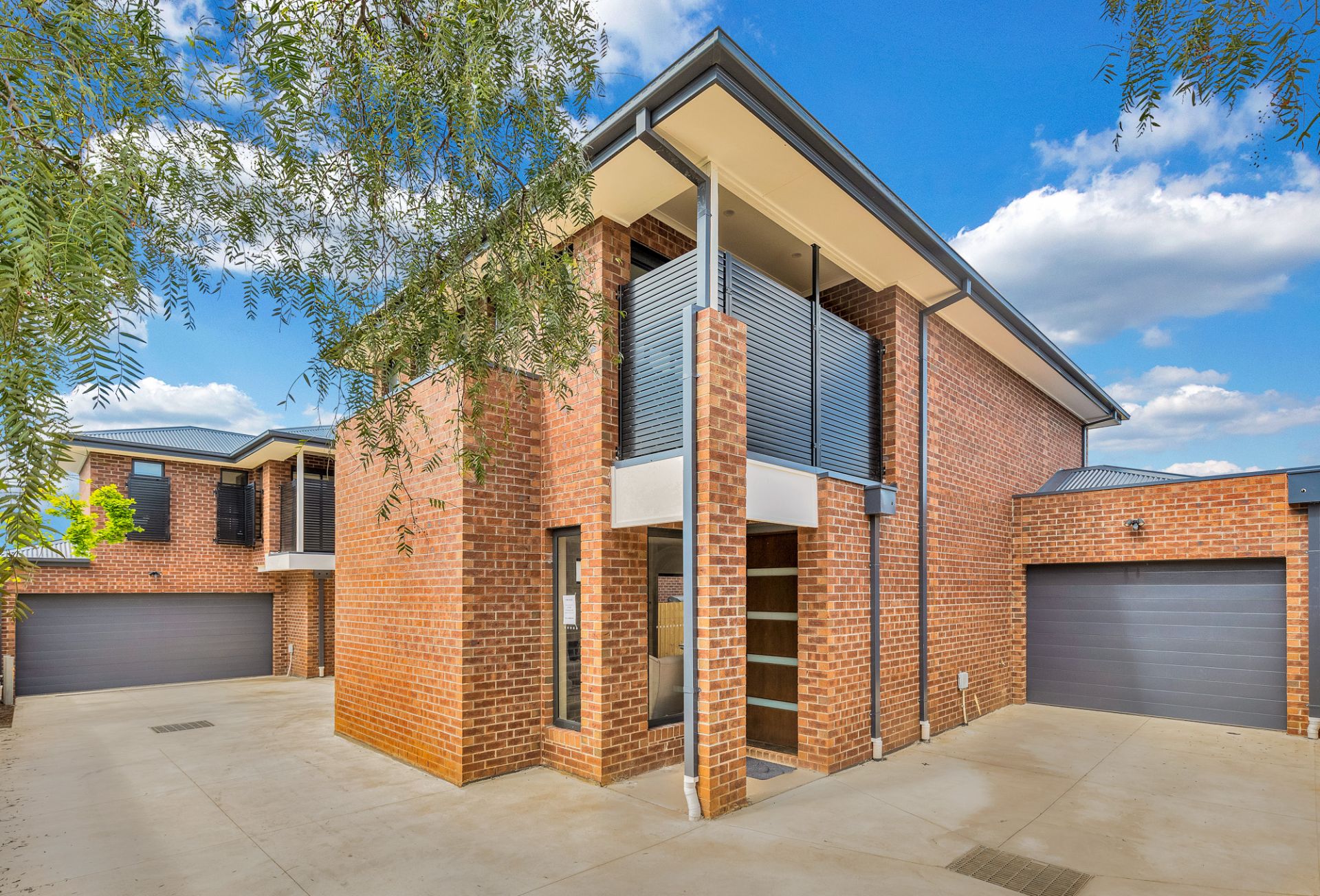 2/65 Market Road, Werribee OBrien Real Estate