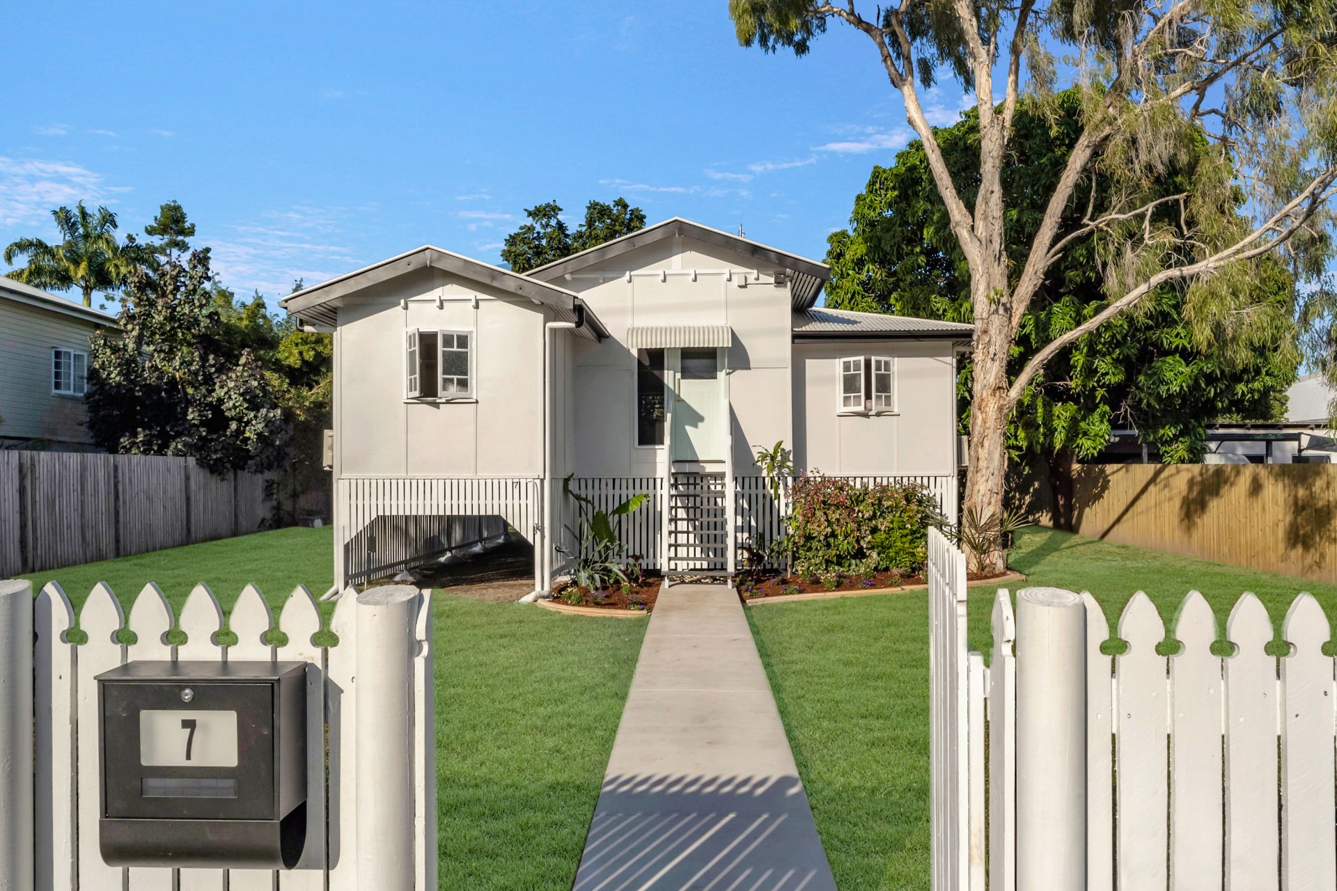 7 Henry Street, West End Harcourts Kingsberry Townsville