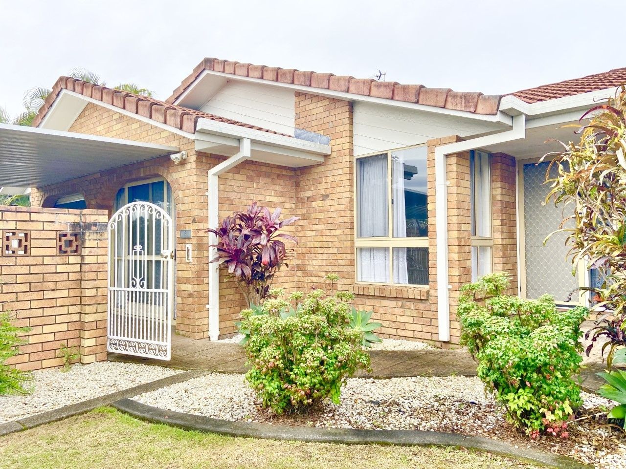 Real Estate For Lease 23 Apia Avenue CLEAR ISLAND WATERS , QLD