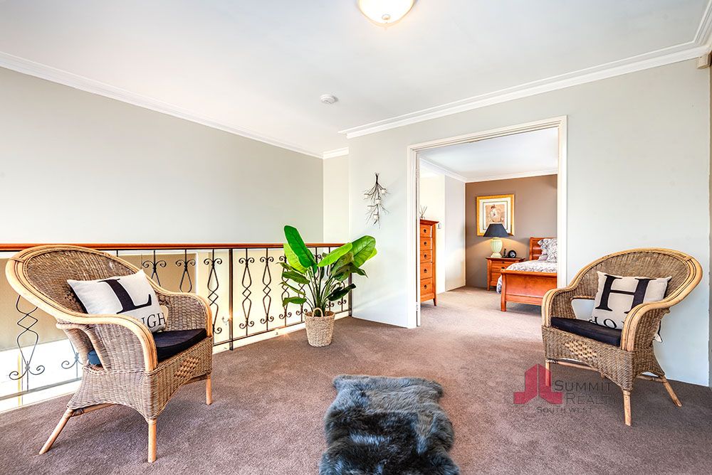 Real Estate For Sale 19 Turnberry Way Pelican Point , WA