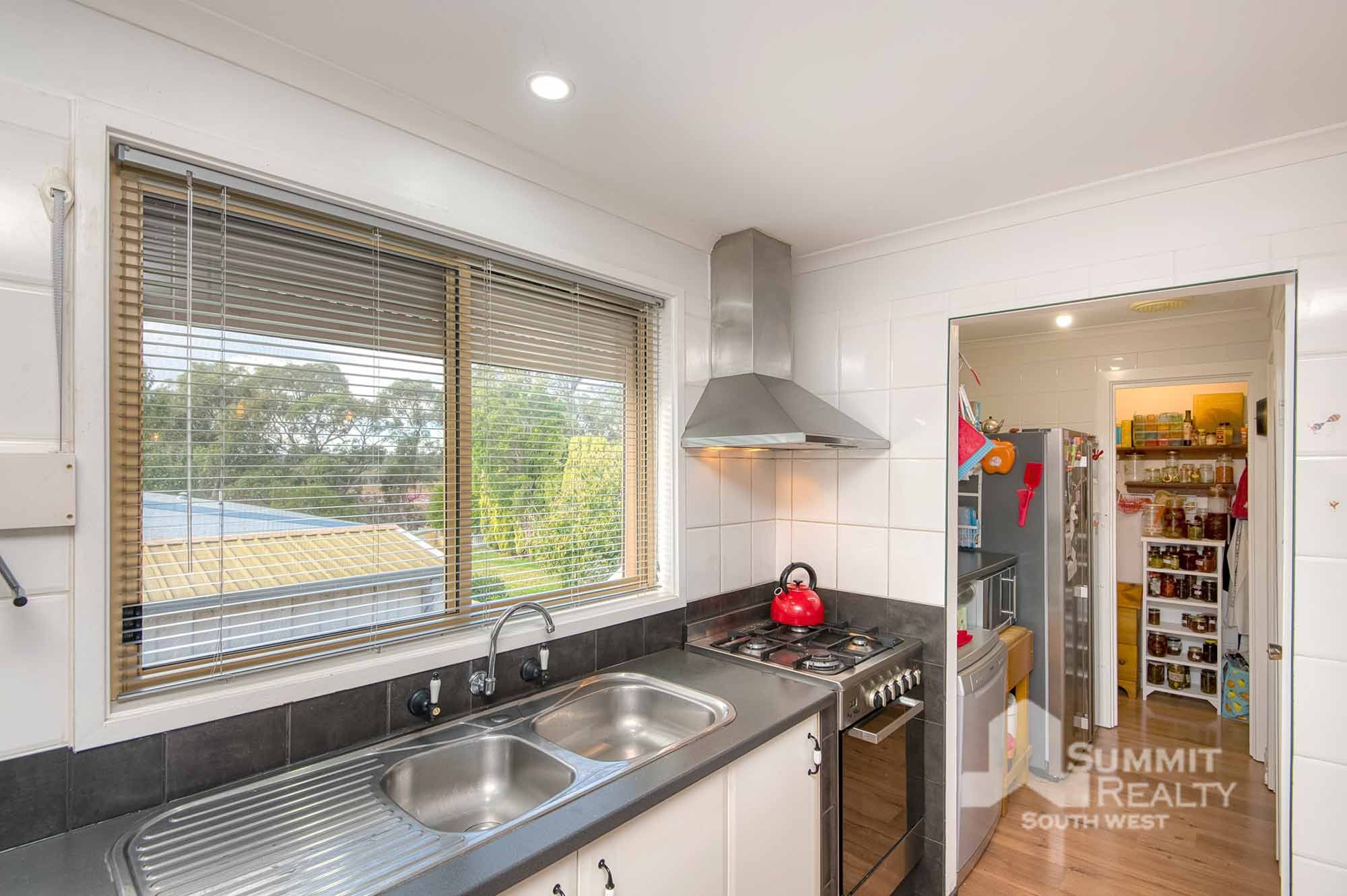 Real Estate For Sale 8 Hovea Street Myalup , WA