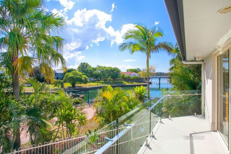 Real Estate For Sale 1/19 Laburnum Crescent Noosaville , QLD