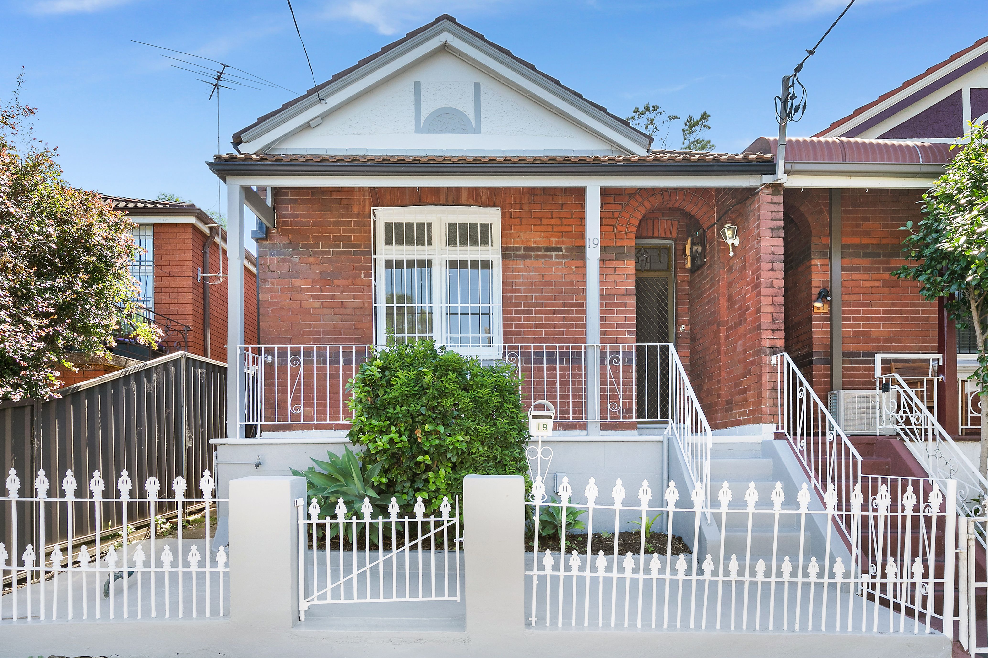 Sold property 1,405,000 for 19 Loftus Street Dulwich Hill NSW 2203