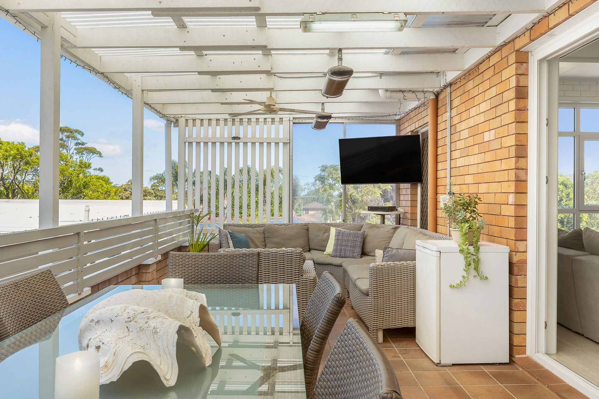 Real Estate For Sale 6 Currawang Street Carss Park , NSW