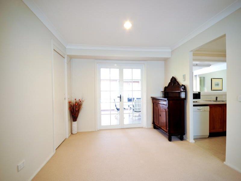 3 Hazelwood Drive, DUBBO Bob Berry Real Estate