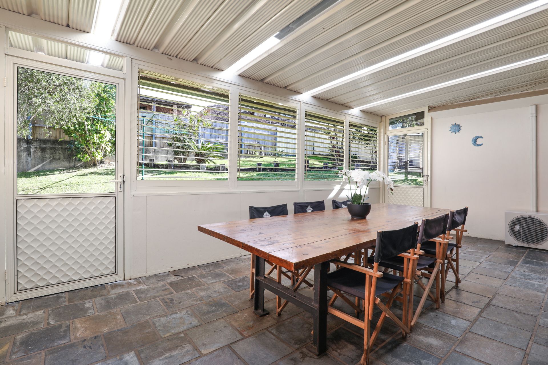 Real Estate For Sale 8 Oleander Avenue Figtree , NSW