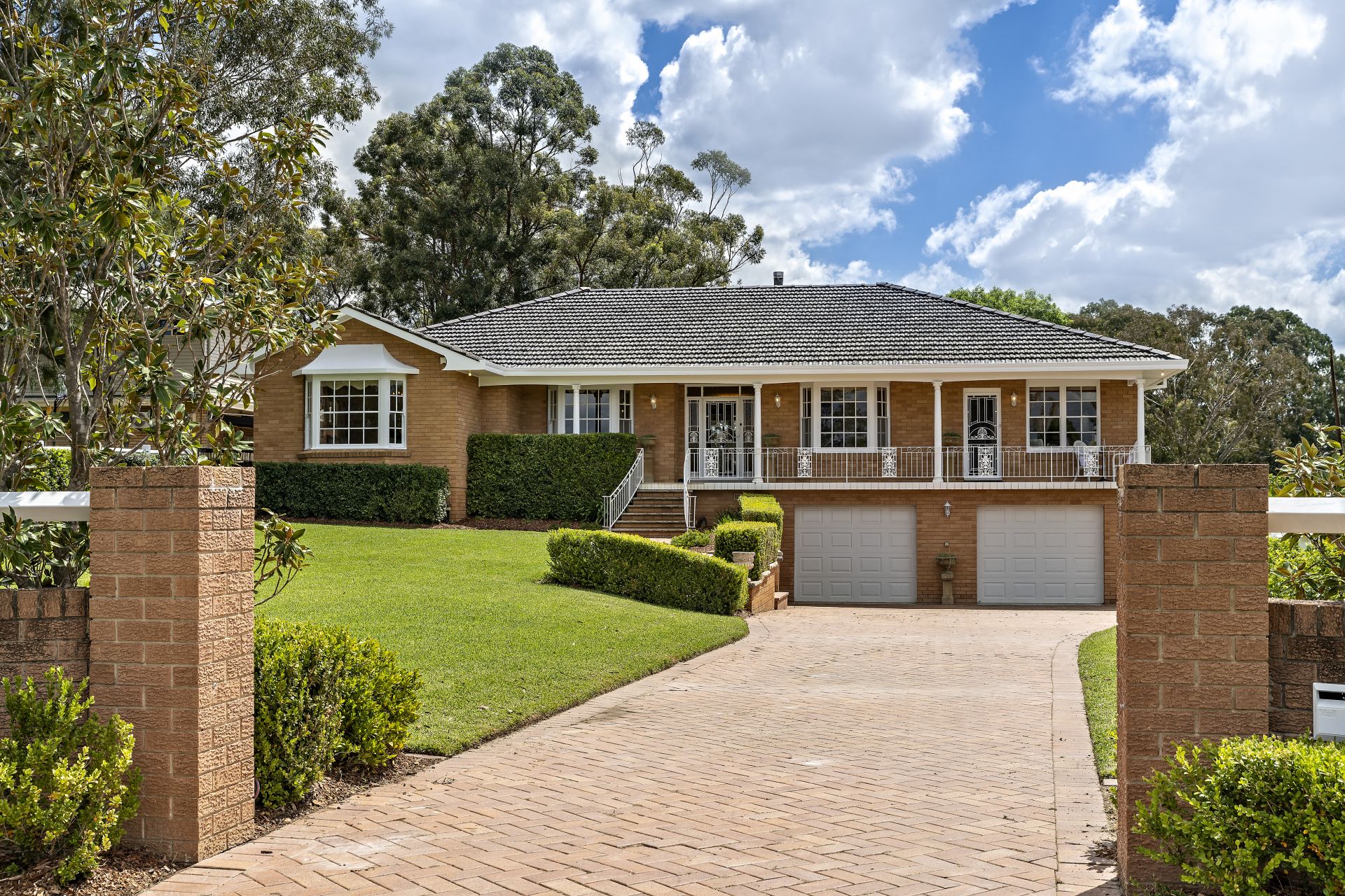 Real Estate For Sale 18 Araluen Place Camden South , NSW