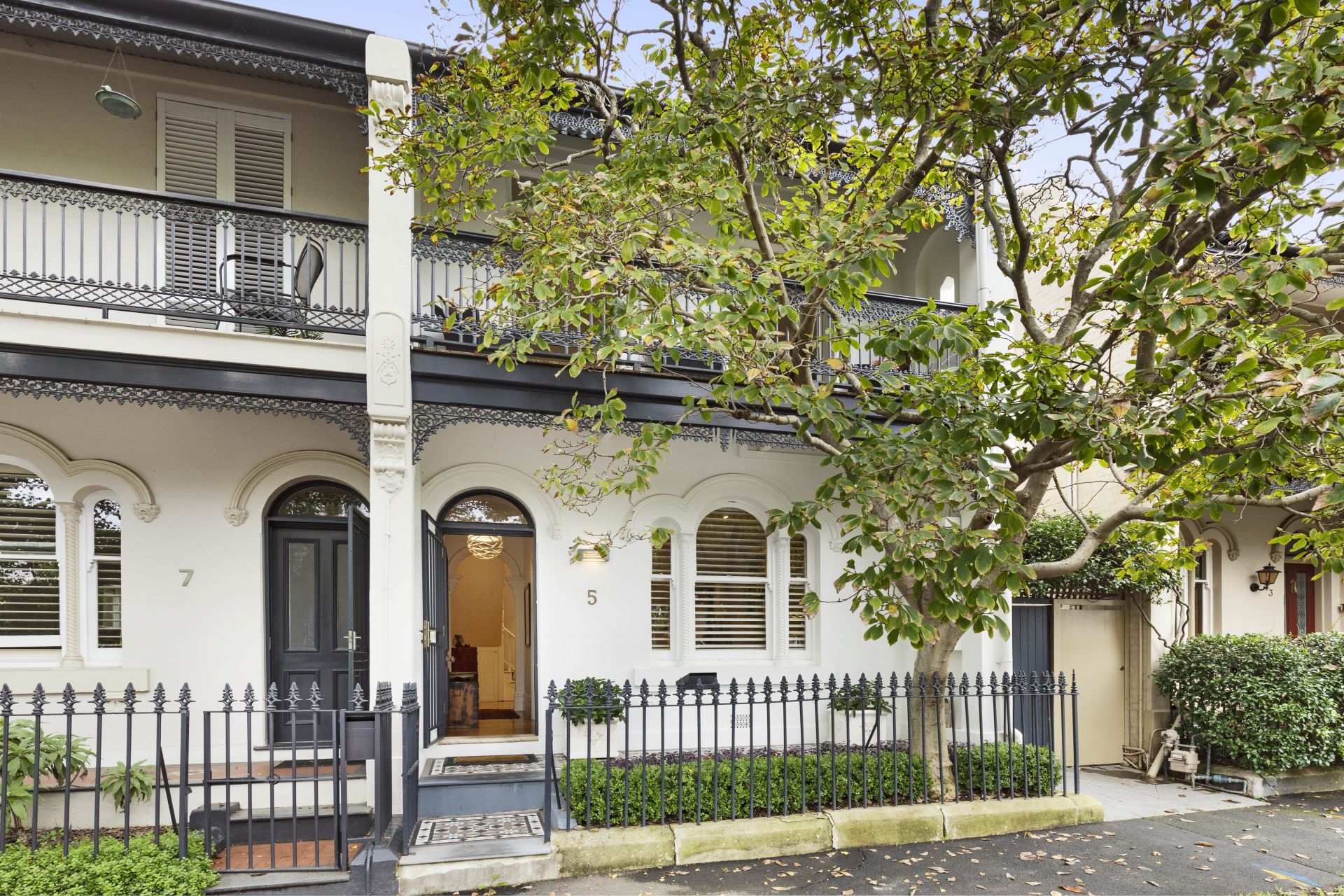 Sold property Sold Price for 5 The Avenue Balmain East NSW 2041