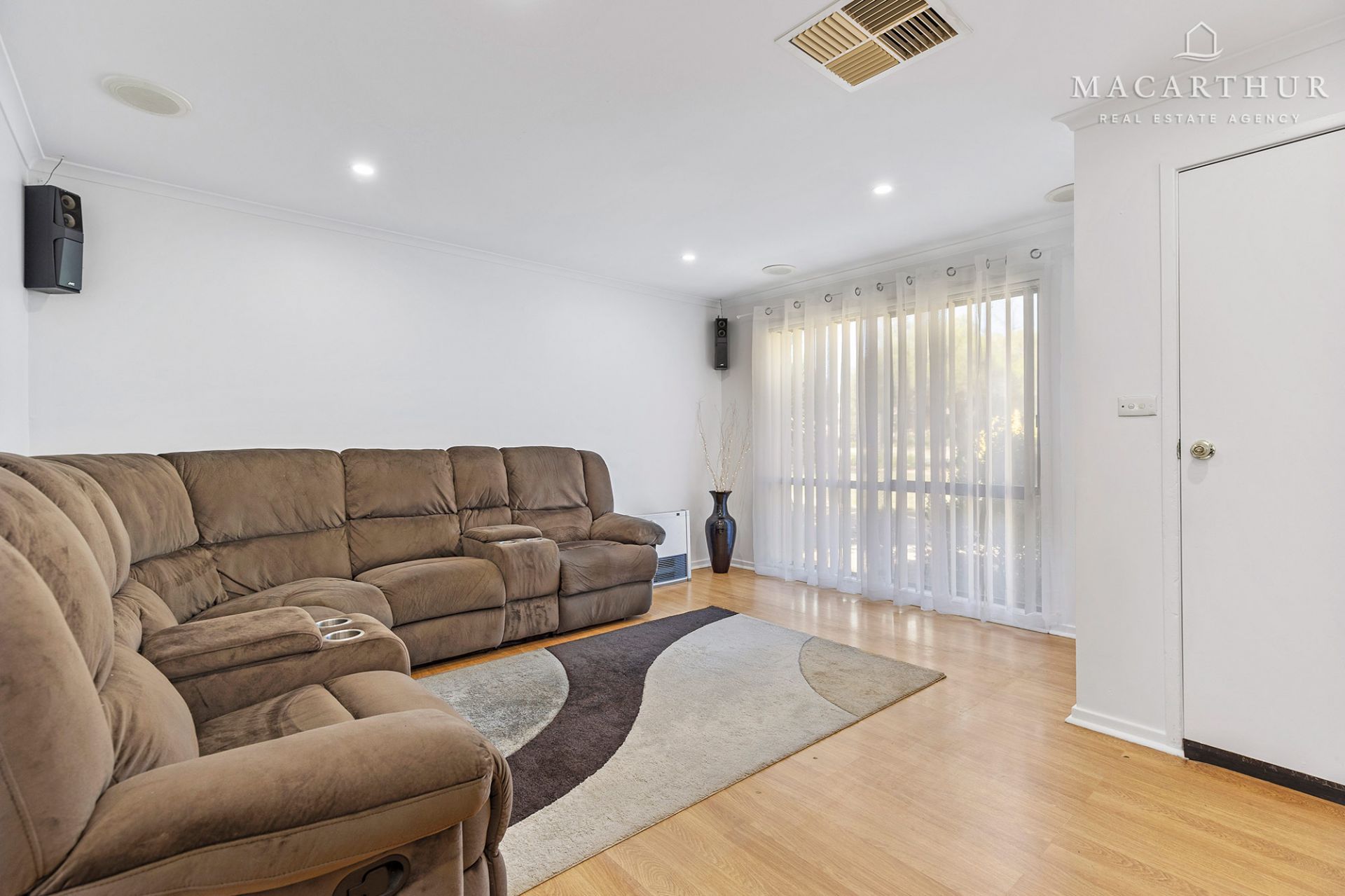 10 Crisp Drive, Ashmont Macarthur Real Estate Agency