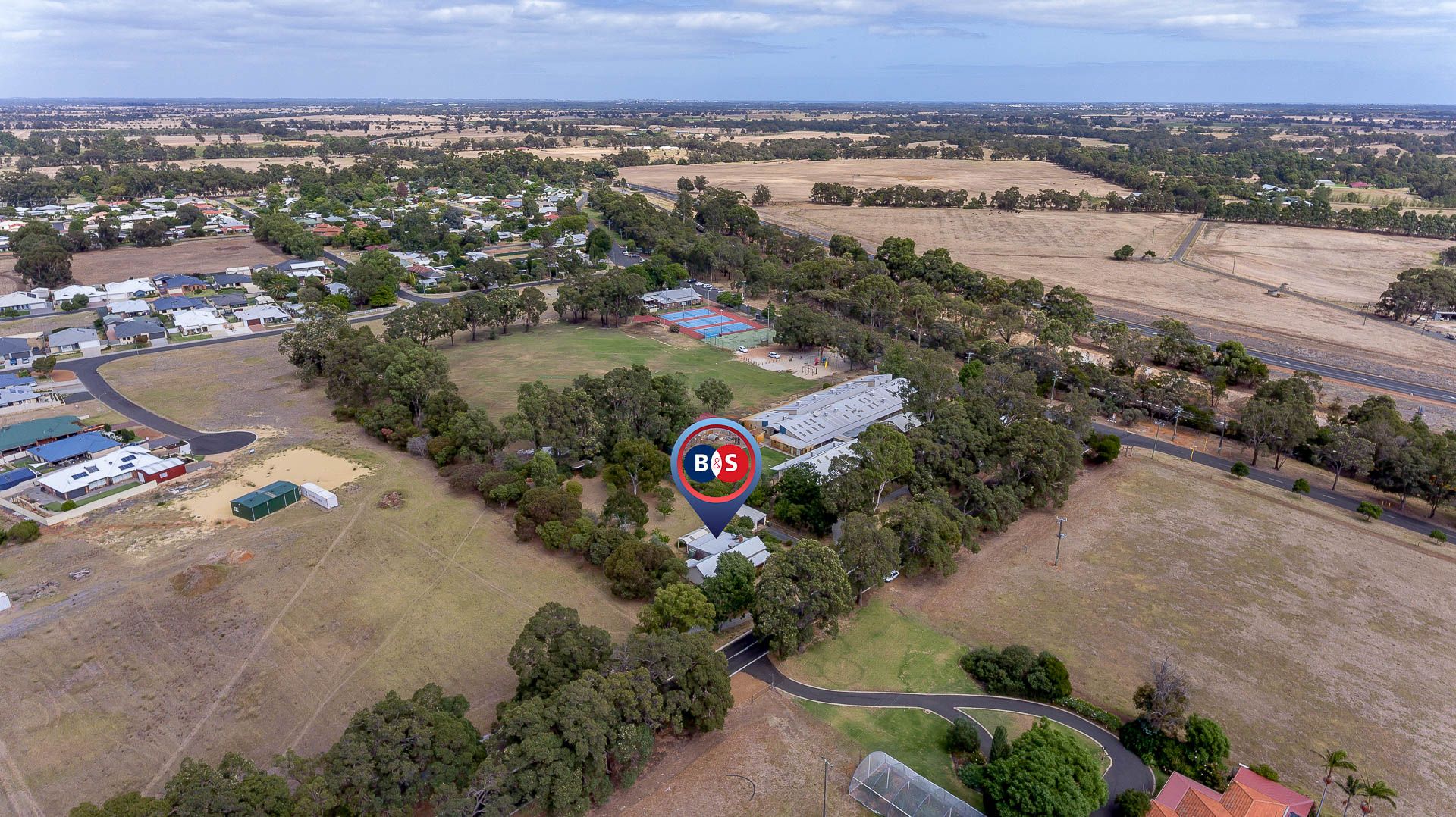 10 Shenton Road Burekup , WA