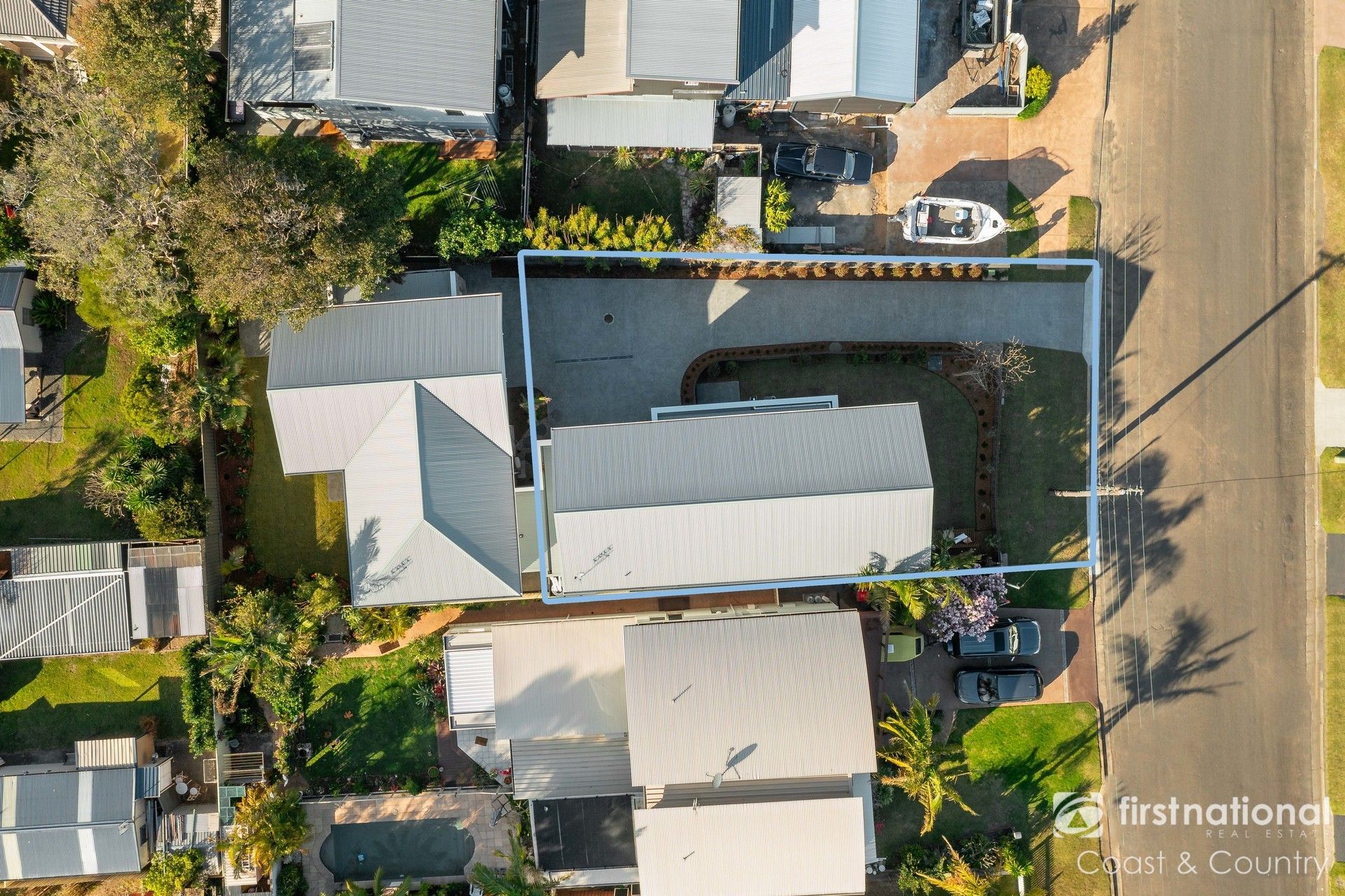 73A River Road, Shoalhaven Heads First National Coast & Country Real