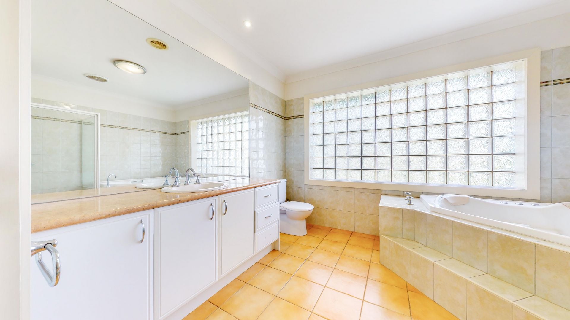 158 Browns Road, Cranbourne South OBrien Real Estate