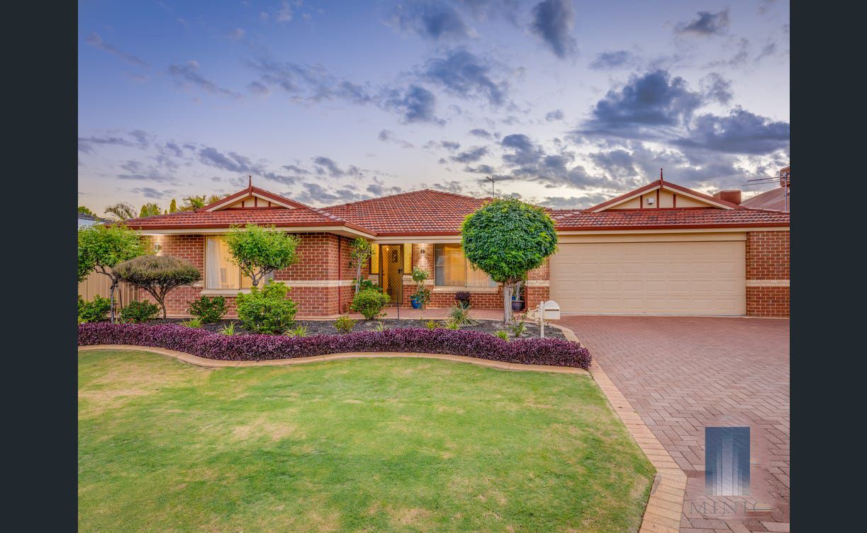 Real Estate For Sale 4 Tinko Mews Canning Vale , WA