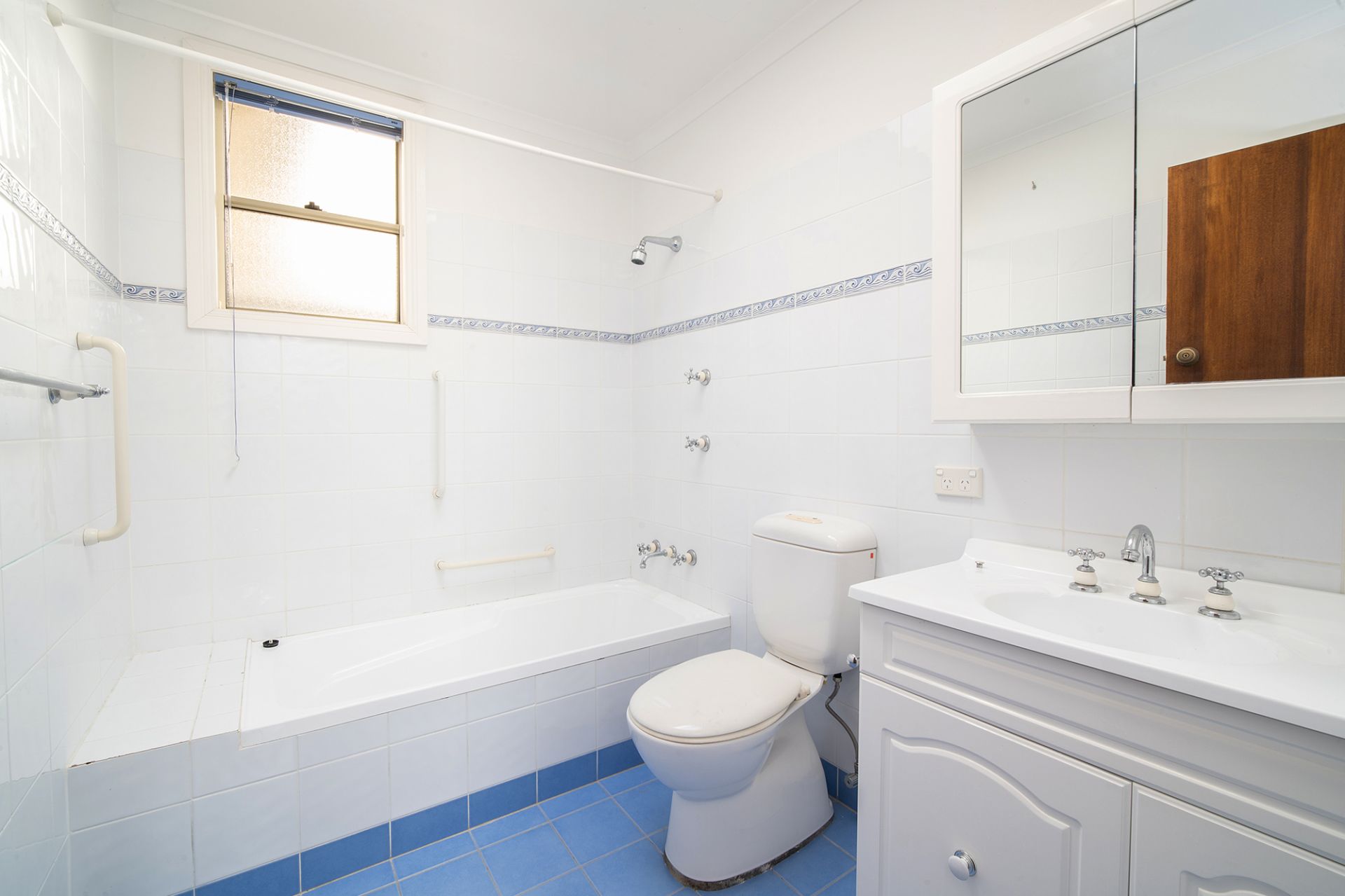 Real Estate For Lease 127 Mcintosh Road Narraweena , NSW