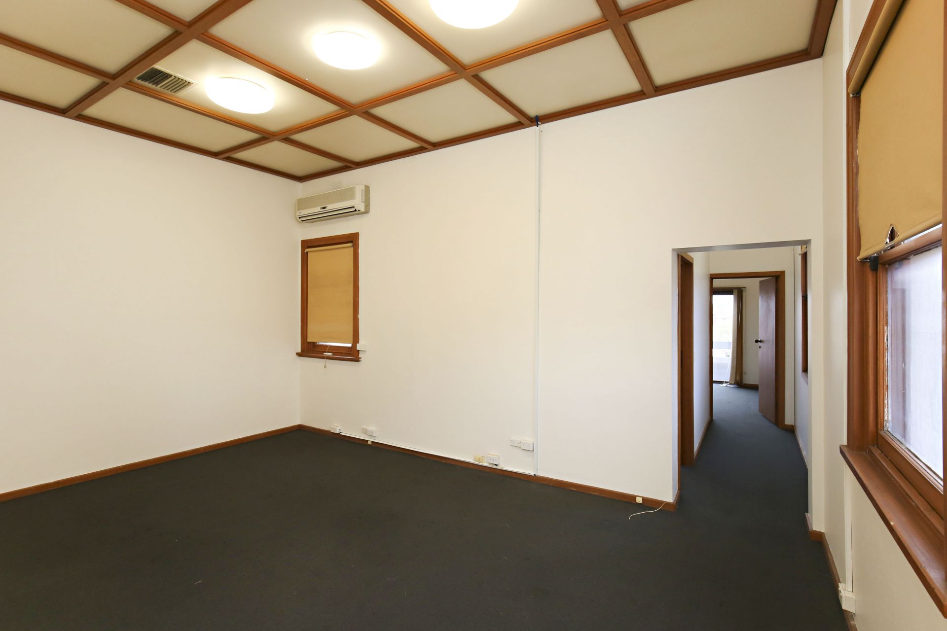 Real Estate For Commercial Lease 732 High Street Thornbury , VIC