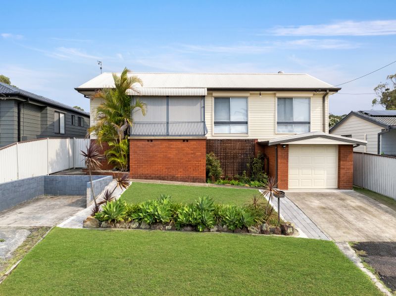 Real Estate For Sale 51 Campbell Parade Mannering Park , NSW