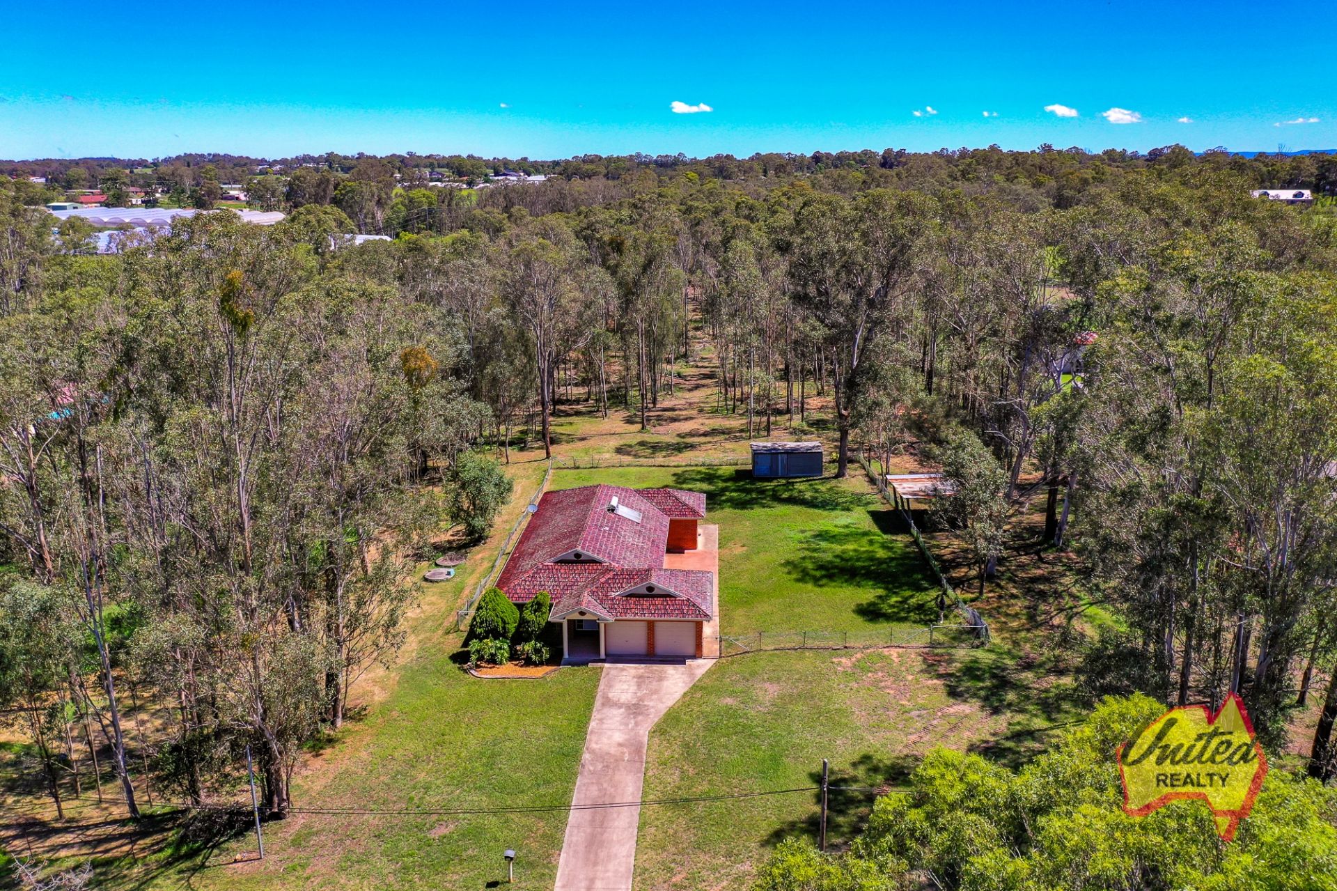 216 McCann Road, Rossmore United Realty