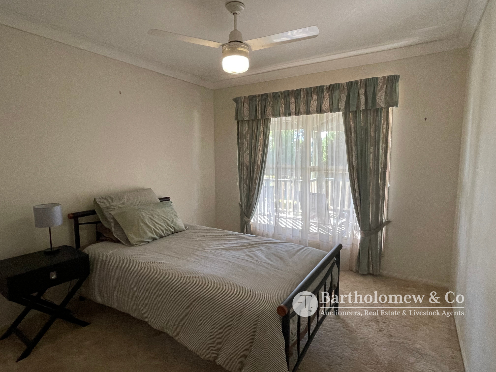 Real Estate For Sale 140 Warrill ViewPeak Crossing Road Warrill