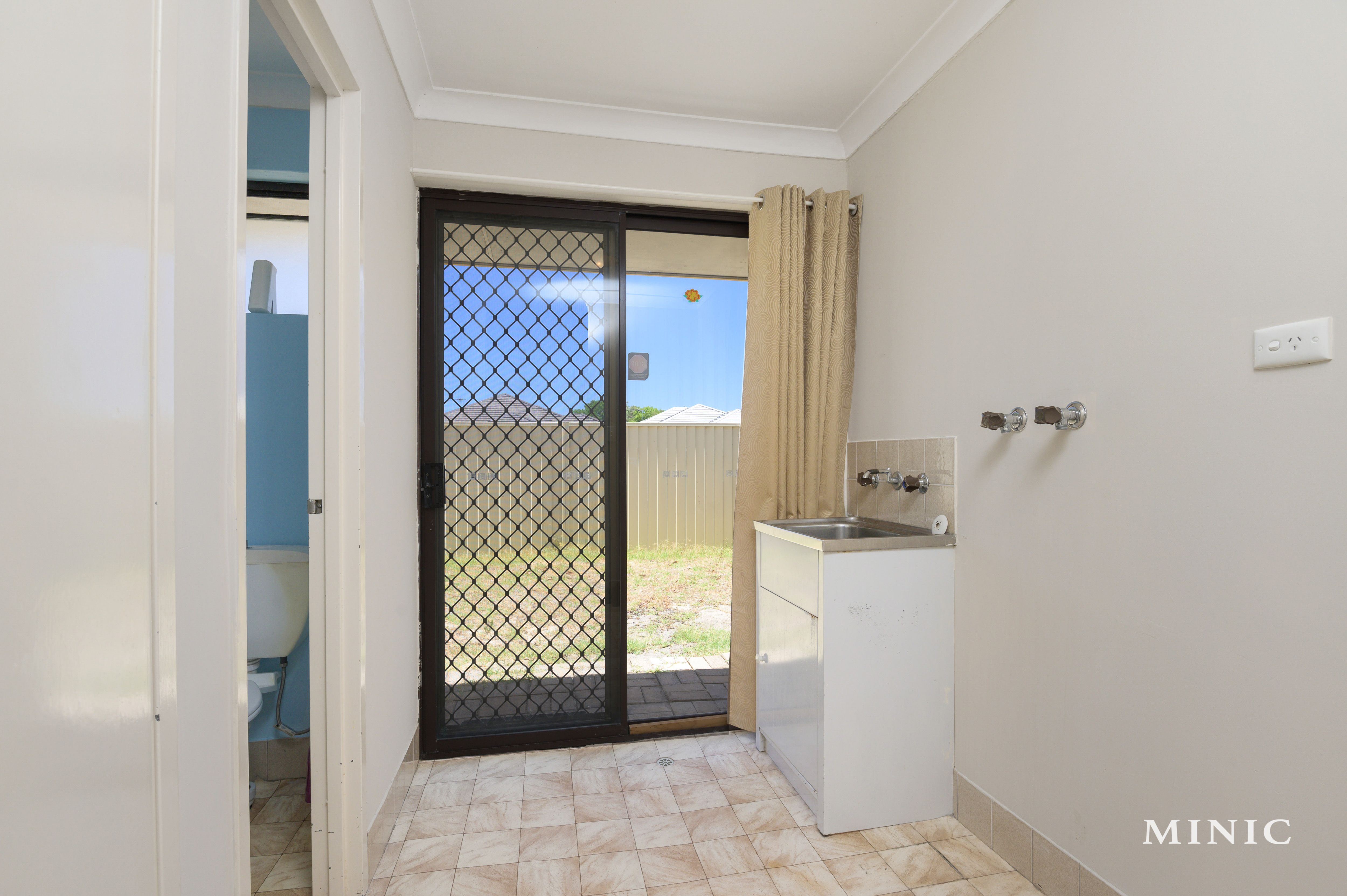 Real Estate For Sale 61A Mallard Way Cannington , WA