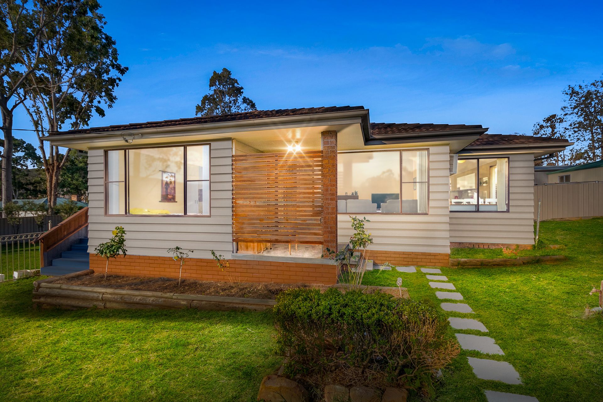 Real Estate For Sale 4 Mount View Road Millfield , NSW