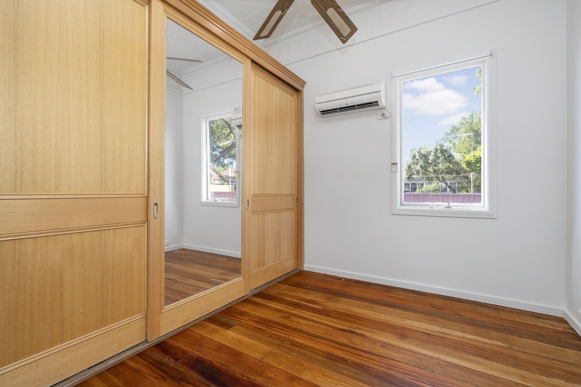 Real Estate For Lease 16 Rye Avenue Bexley , NSW