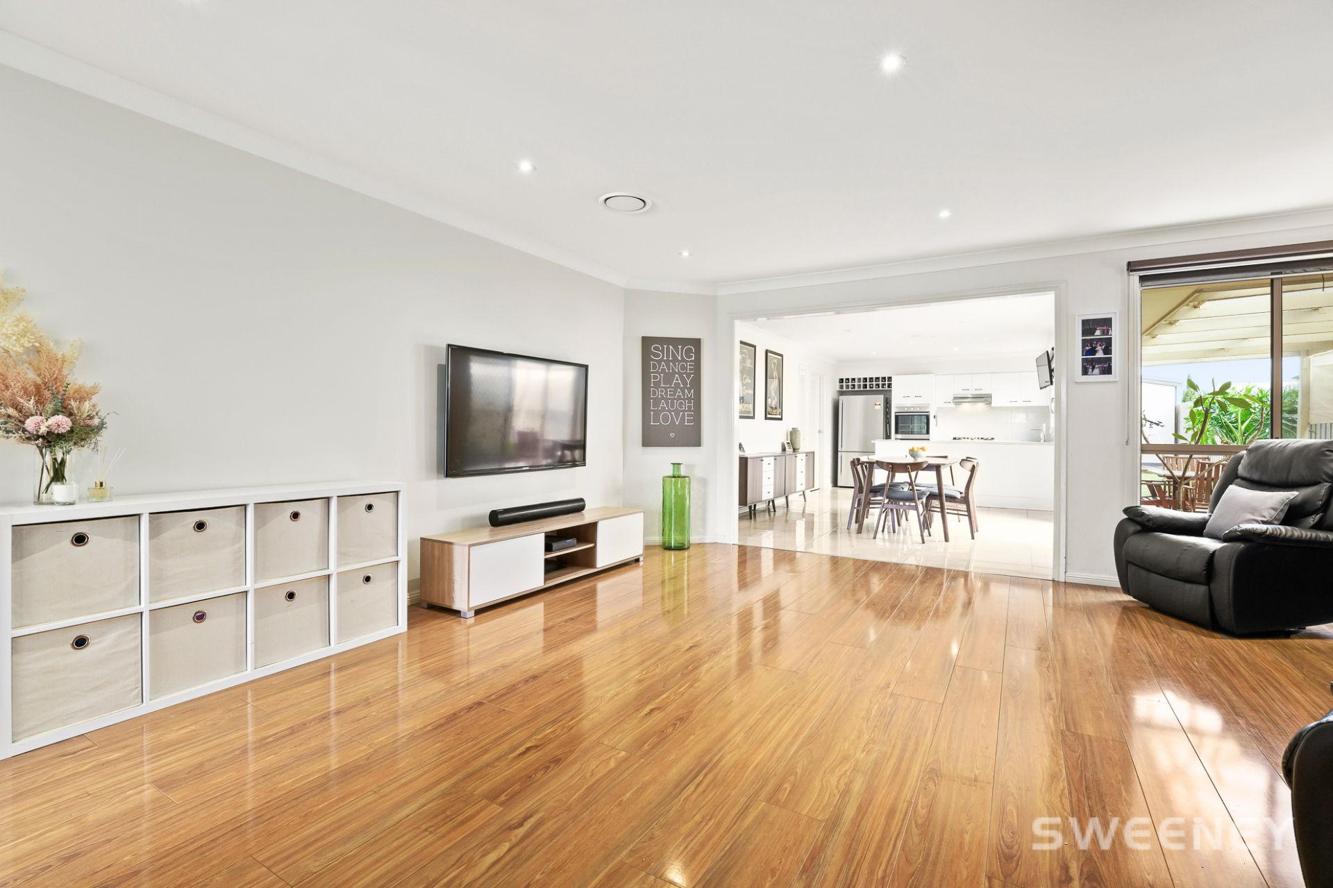 21 Whitehead Court, ALTONA MEADOWS Sweeney Estate Agents