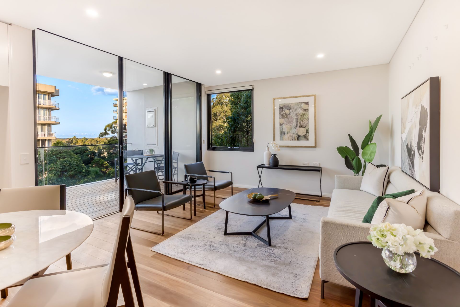 14/2 Robert Street, Artarmon Plus Agency
