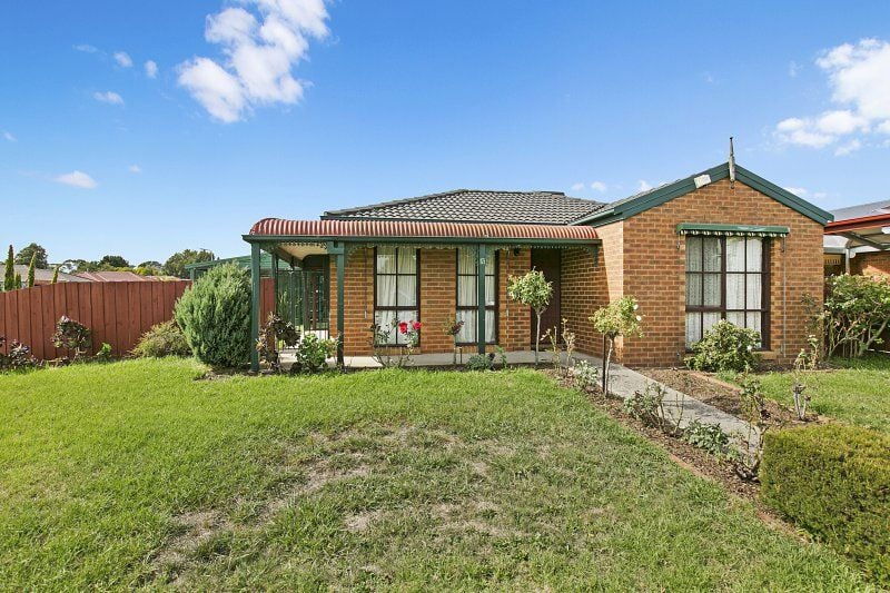 13 Kirkwood Crescent, Hampton Park OBrien Real Estate