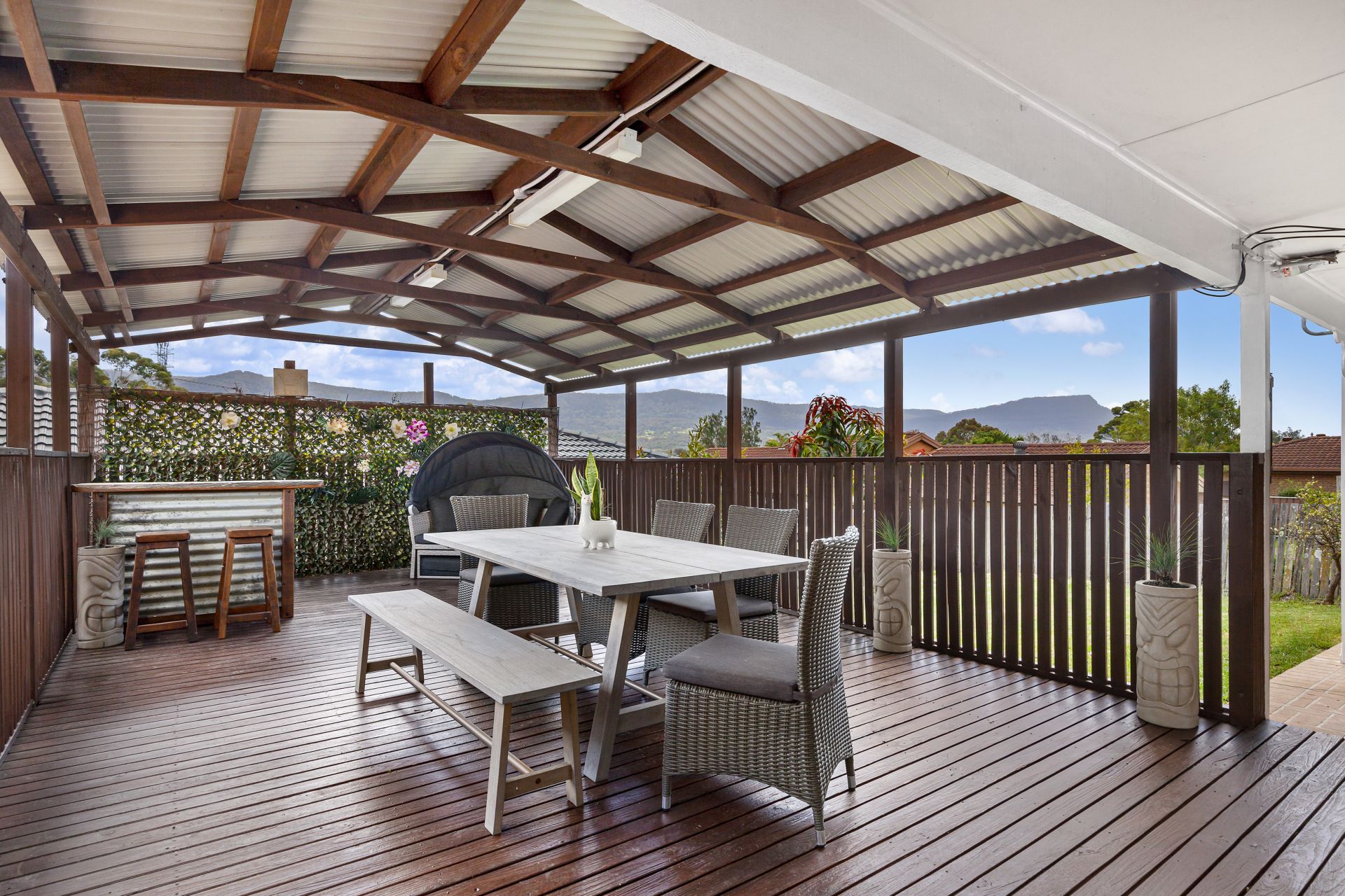 Real Estate For Sale 4 Bovard Court Horsley , NSW