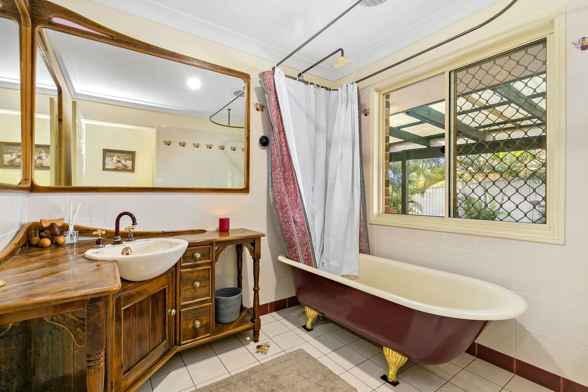 Real Estate For Sale 7 Zinnea Street Elanora , QLD