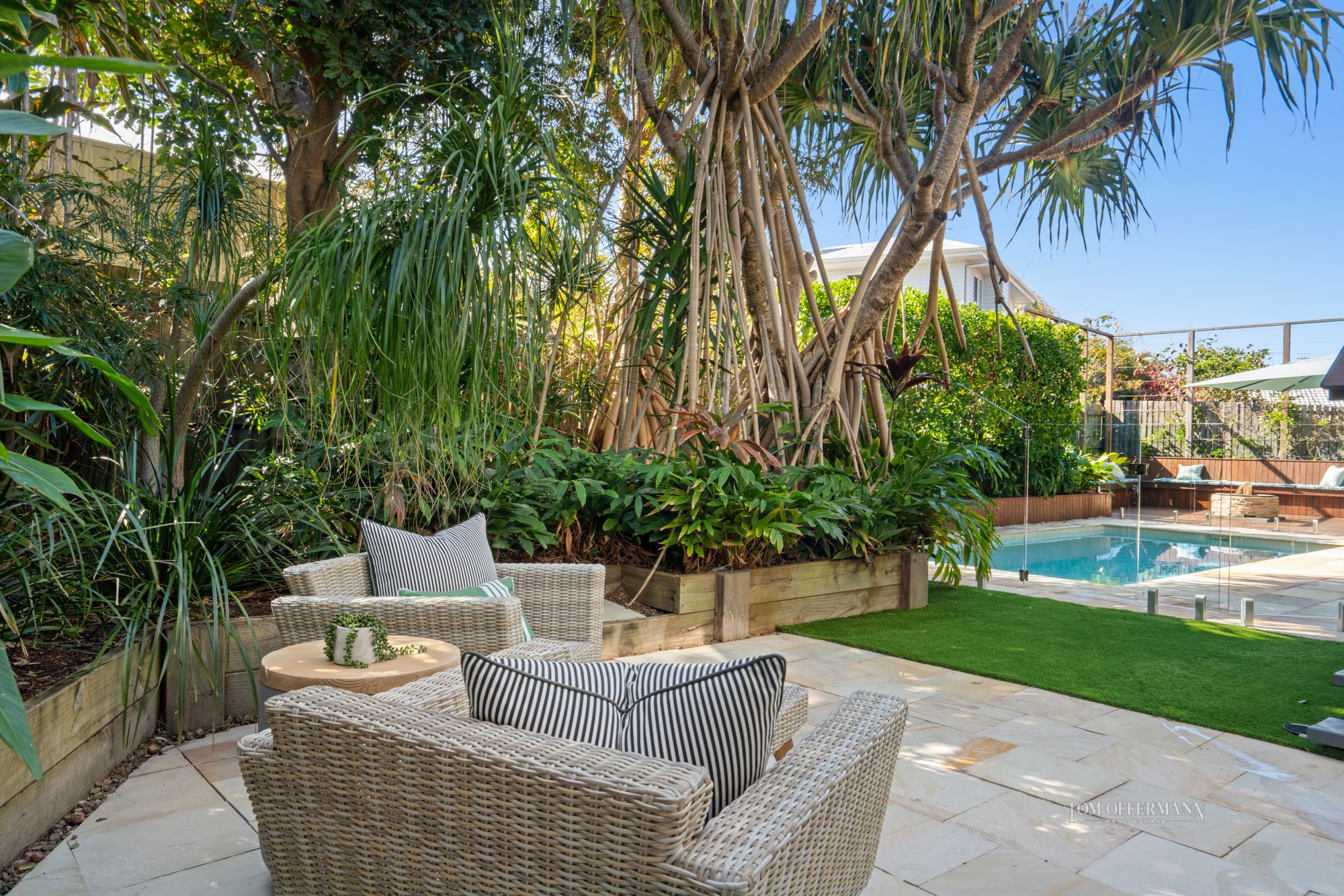 Real Estate For Sale 12 Wavecrest Drive Castaways Beach , QLD