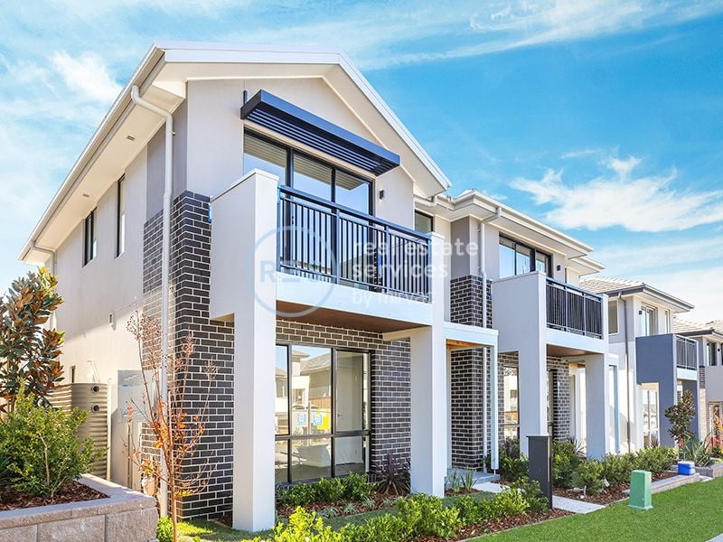 Real Estate For Lease 68 Hennessy Avenue Moorebank , NSW