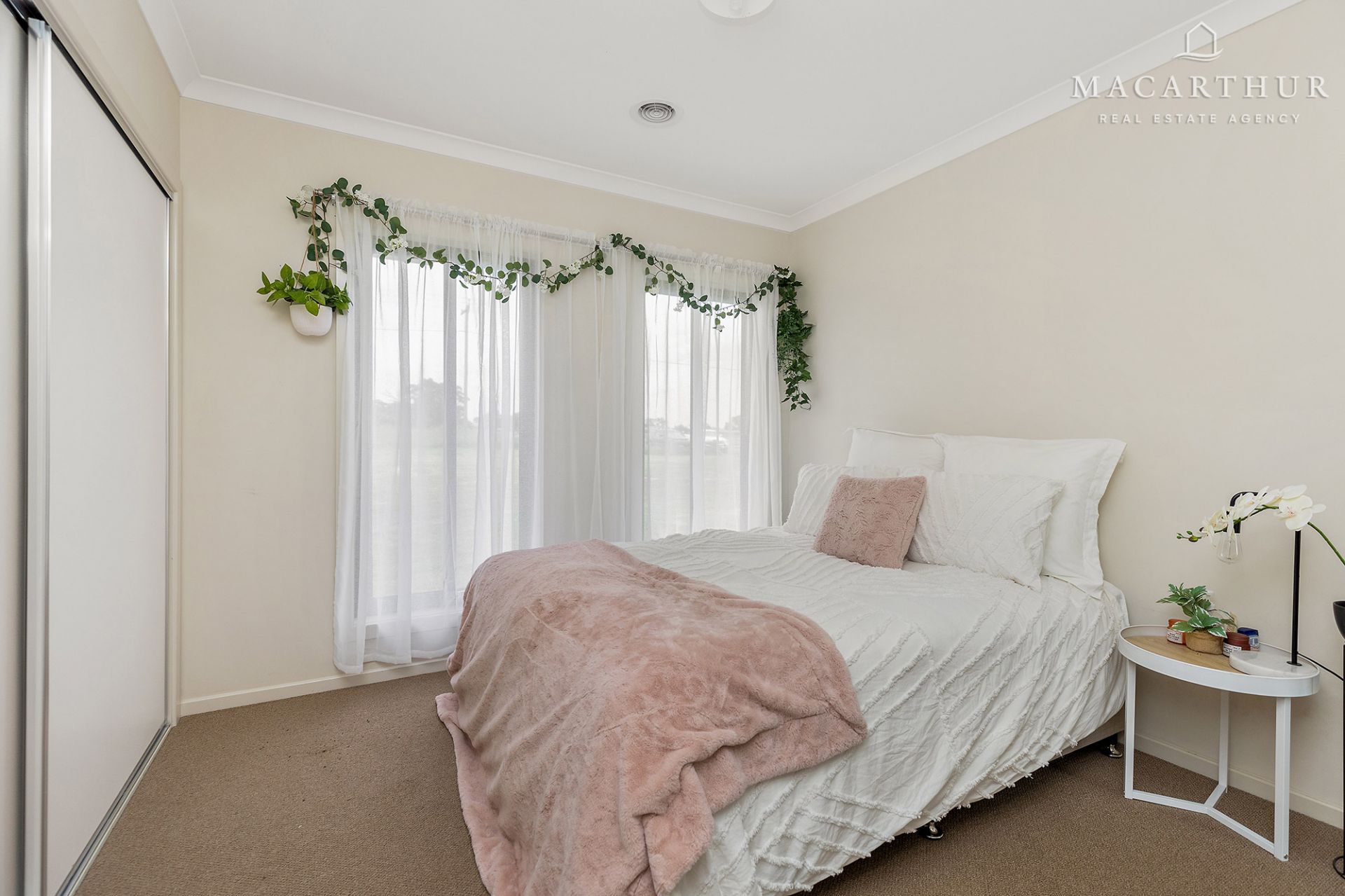 77 Learys Lane, Coolamon Macarthur Real Estate Agency