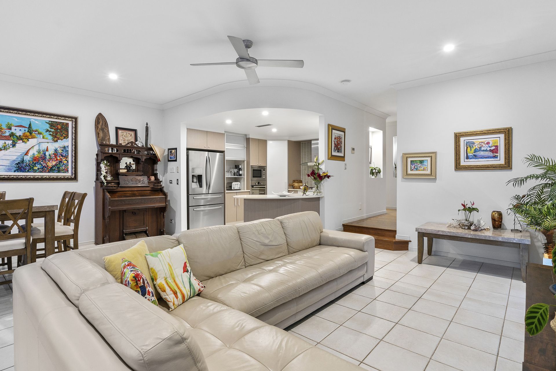 Real Estate For Sale 3051 Quay South Drive Carrara , QLD