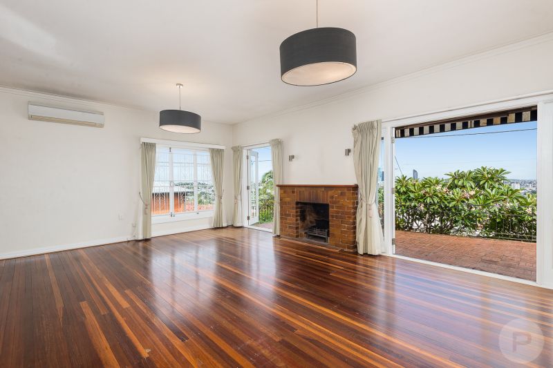 44 Garfield Drive, Paddington Place Property