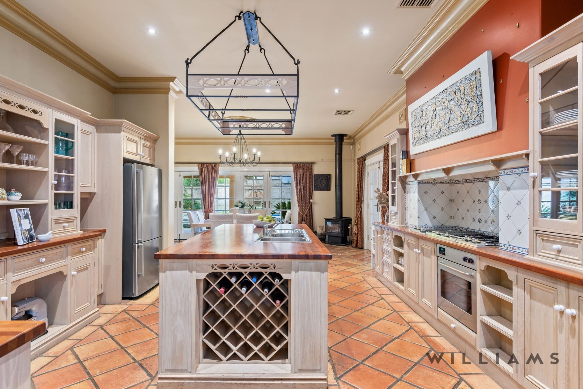 1 Leslie Avenue, Evandale Williams Real Estate