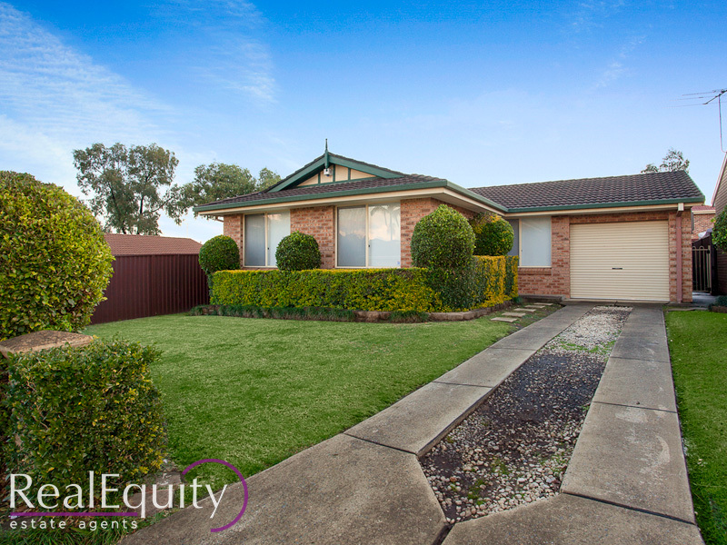 Real Estate For Lease 4 Arnold Avenue Green Valley , NSW