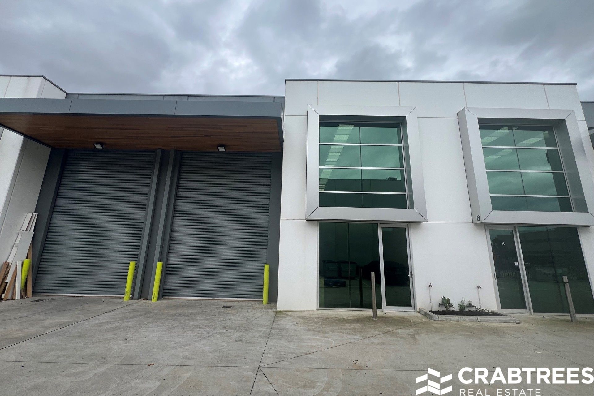 5/14 Commercial Drive, Pakenham Crabtrees Real Estate