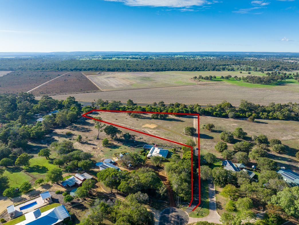 Real Estate For Sale 31 Kent Road Stratham , WA