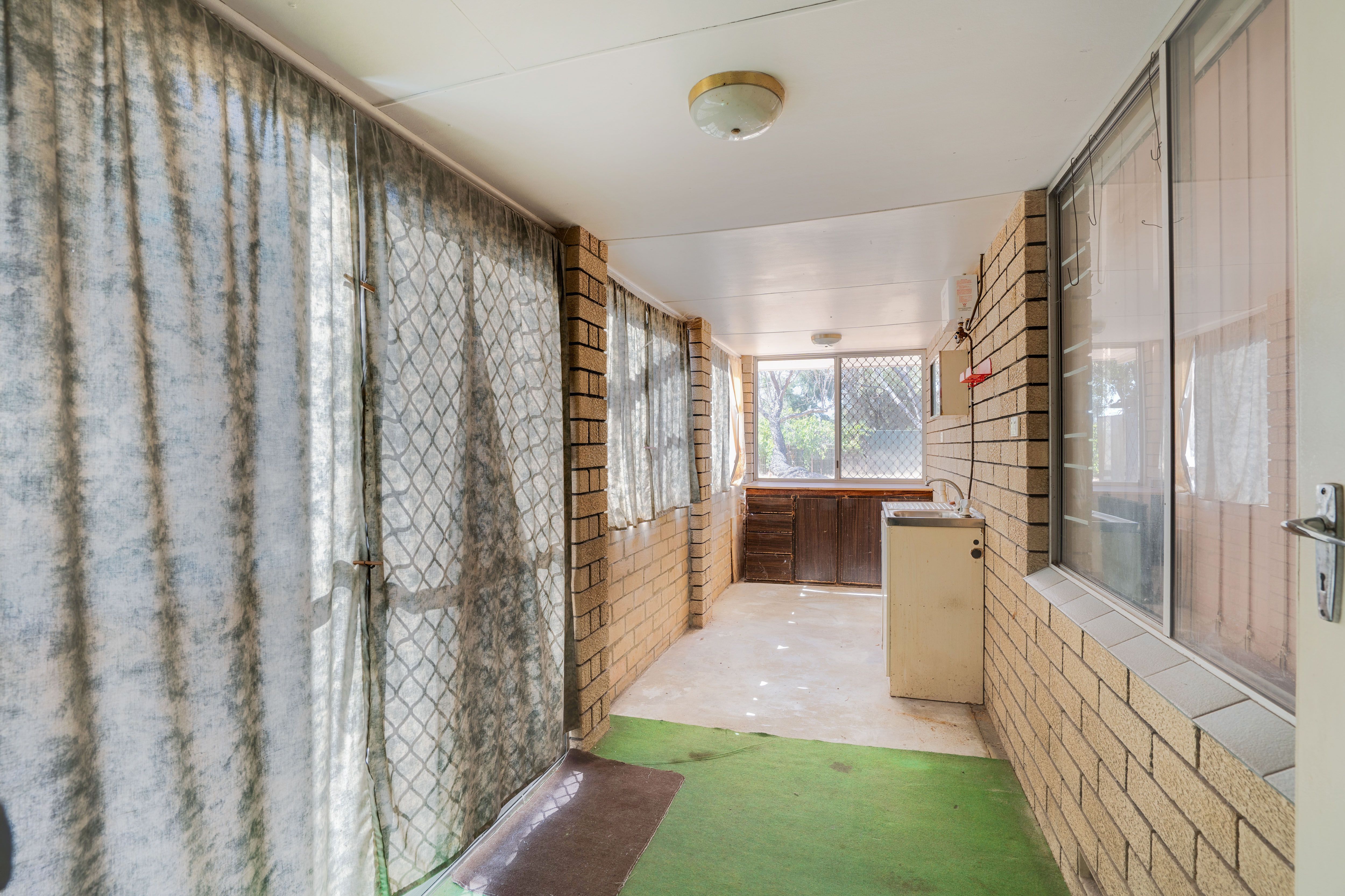 Real Estate For Sale 9 Dunnell Street Maddington , WA